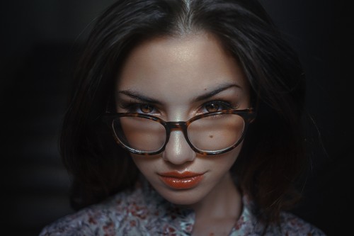 Дівчата - очки и лицо.jpg